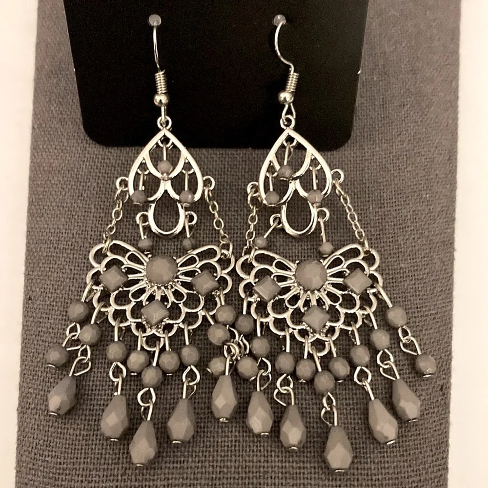 Gray /Silver Dangling Earrings - Picture 2 of 2